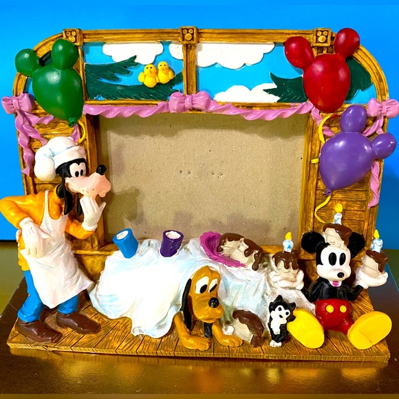 DISNEY STORE EXCLUSIVE VTG 90’s 3-D MICKEY & FRIENDS HAPPY BIRTHDAY PARTY FRAME - Picture 3 of 16